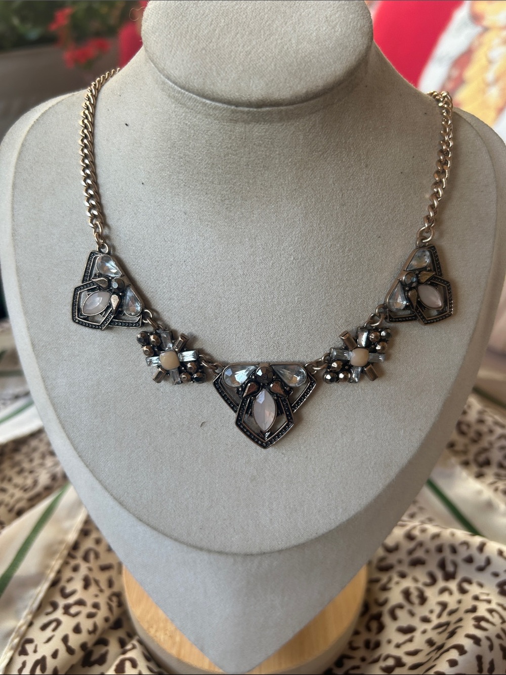 Vintage Gold-Tone Statement Necklace with Champagne and Clear Stones